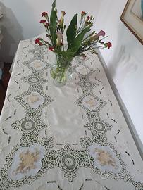 Tovaglia ricamata a mano x12 