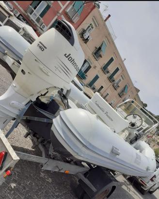 Joker Boat 6,50-anno 2005- Johnson  140 4 tempi