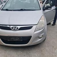 Hyundai i20 2009 paraurti portiera kit airbag Rica