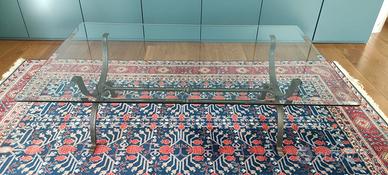 tavolino in cristallo e ferro battuto