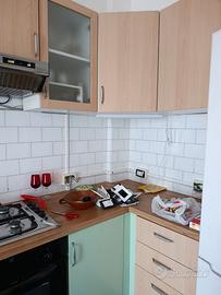 CUCINA COMPLETA CON FORNO E FORNELLI A GAS 300€ TR