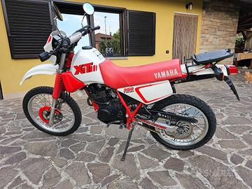 Yamaha XT350