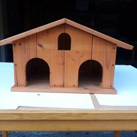 Casetta in legno per giardino, decoro vetrine & c.