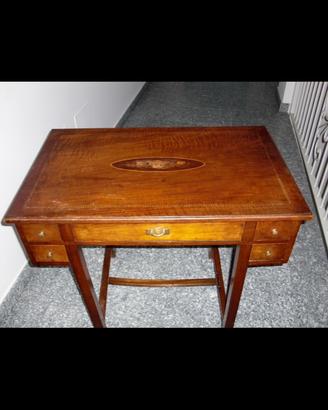 Scrittoio  fine ottocento primi del novecento 0€