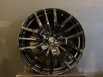 Cerchi maserati 21