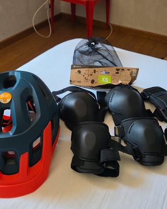 protezioni e casco bici