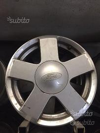 Cerchi in lega Ford Fiesta da 15 "