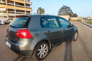 Volkswagen Golf V 2006 super marciante