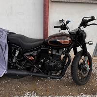 Royal Enfield Bullet 350 new model, black and gold