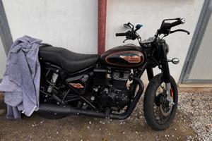 Royal Enfield Bullet 350 new model, black and gold