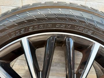 cerchi con gomme  invernali yokohama