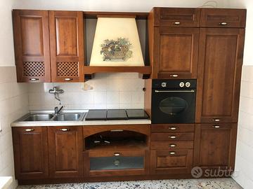 Cucina lineare in noce