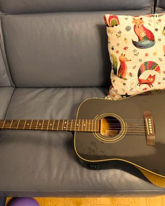 Chitarra acustica Cort amplificata