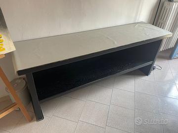 Mobile di legno massiccio nero