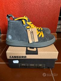 Scarpe nuove della Canguro, mai usate.