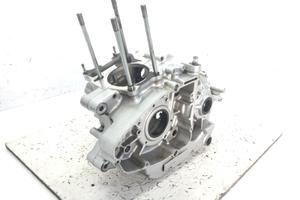 SUZUKI GZ MARAUDER 250 CARTER MOTORE VUOTO MOD: J4