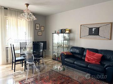 Appartamento con tre camere ristrutturato