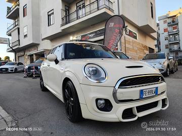Mini 2.0 Cooper SD XL Allestimento JHON COOPER WOR