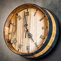 Orologio da appendere fatto a mano