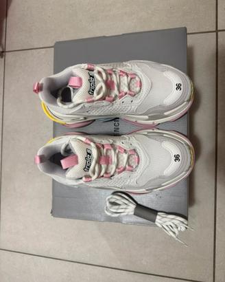 Balnciaga Triple S