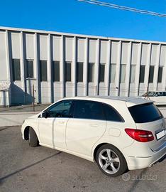 Mercedes-Benz B 180 Classe B - T246 cdi Premium au