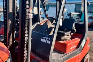 Muletto Linde diesel 2000 kg con traslatore