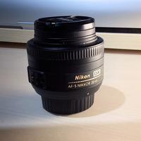Nikon 35mm f1.8 DX