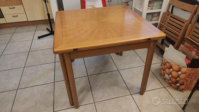 tavolo da pranzo per 4/10 persone in  legno 