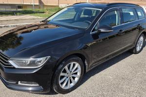 Volkswagen Passat Business Variant 1.6 TDI Trendli