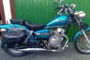 Honda rebel 125 bicilindrico 4 tempi
