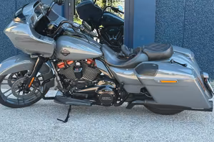 Harley davidson road  glide CVO