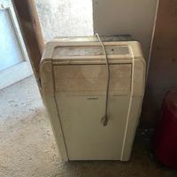 deumidificatore con vaschetta e tubo completo