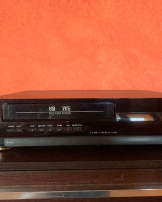 Videoregistratore VHS Roadstar VCR-752
