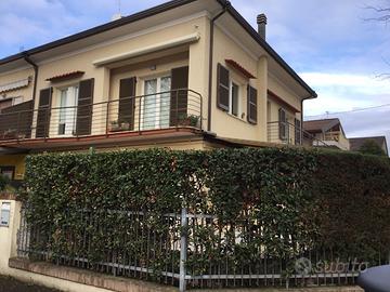 Speciale Giugno Riccione app.con giardino