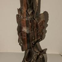 Statuetta in legno raffigurante una divinità orien