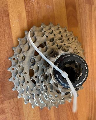 Pacco pignoni 11 v ULTEGRA  11/30 come nuovo