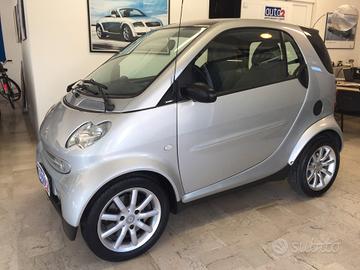 Smart ForTwo 700 coupé passion (45 kW) X NEOPATENT