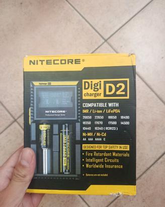Caricabatterie Nitecore Digi D2