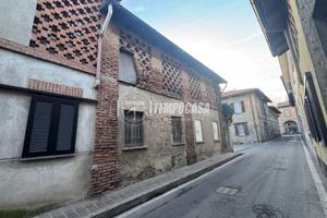 Rustico da ristrutturare con potenziale residenzia