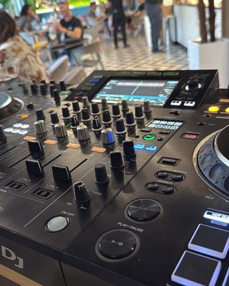 XDJ XZ