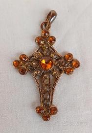 Ciondolo croce in stile rinascimento 