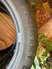 4 gomme CONTINENTAL 245/45 R18 Y96