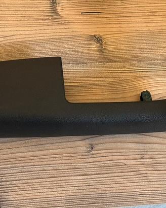bracciolo anteriore lato guida sx audi a3 8p 2005