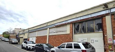 Immobile di 405 m² a Cagliari