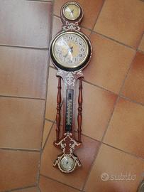 vecchio orologio da parete