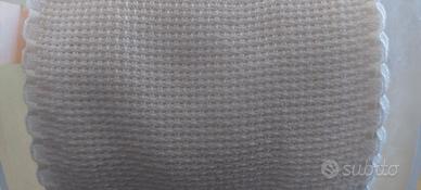 Tela Aida e quadretti di pizzo sangallo