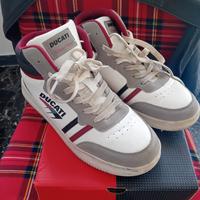 scarpe ducati numero 38 seminuove ragazzo