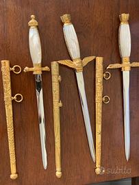 Tris di spadini militari da collezione