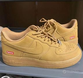 Supreme x NK Air Force 1 color grano, 38.5