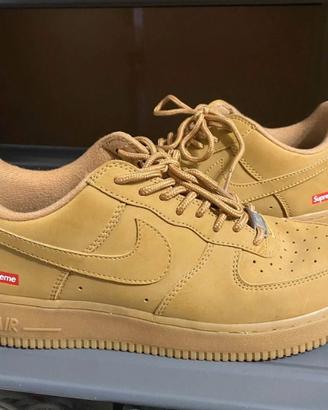 Supreme x NK Air Force 1 color grano, 38.5